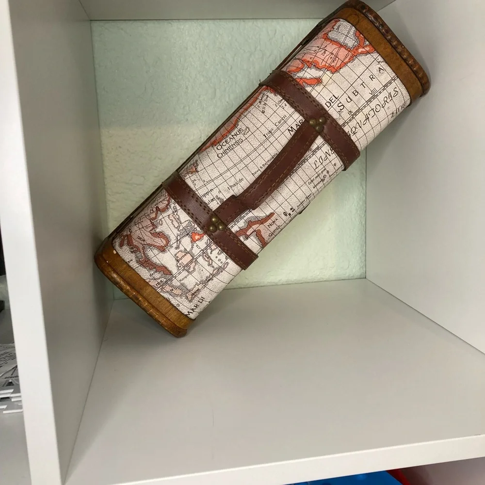 Decorative Old Map Wood & leather Wine Box - Picture 6 of 10